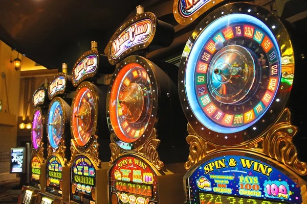 The Great Icescape slot game winter theme interface
